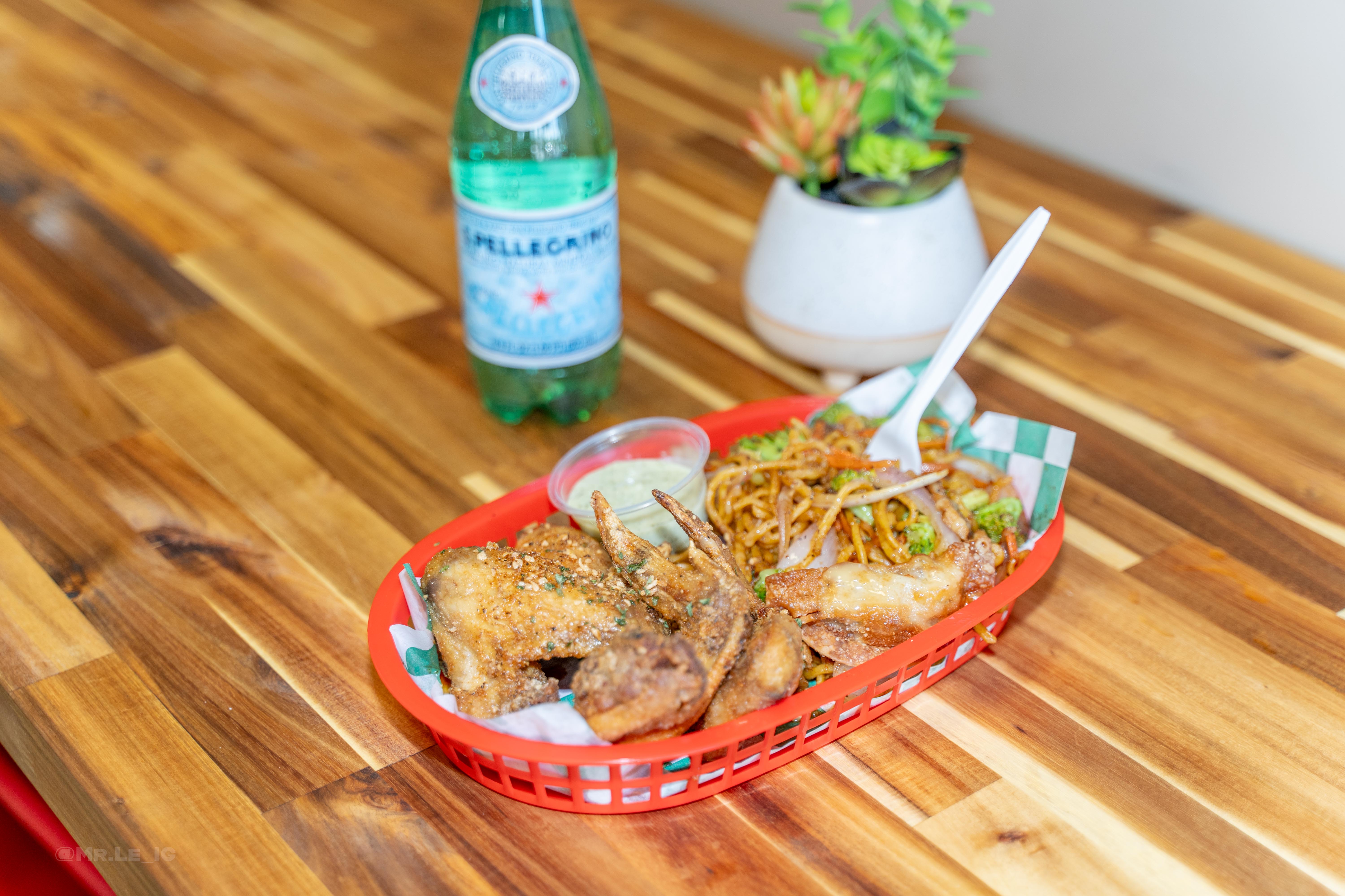 4 piece wing special with noodles